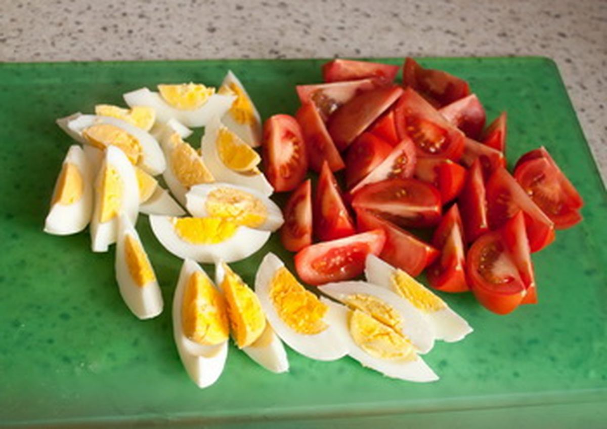 Яйца и помидоры