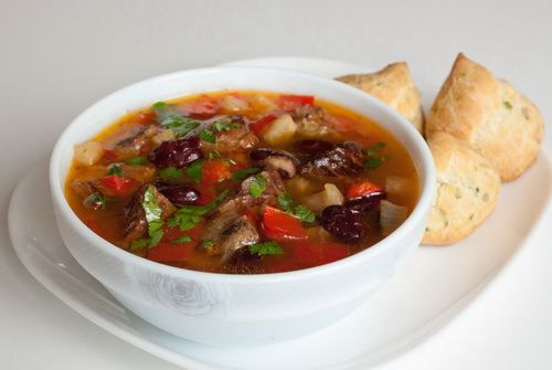 Рецепт острого мясного супа с фасолью
