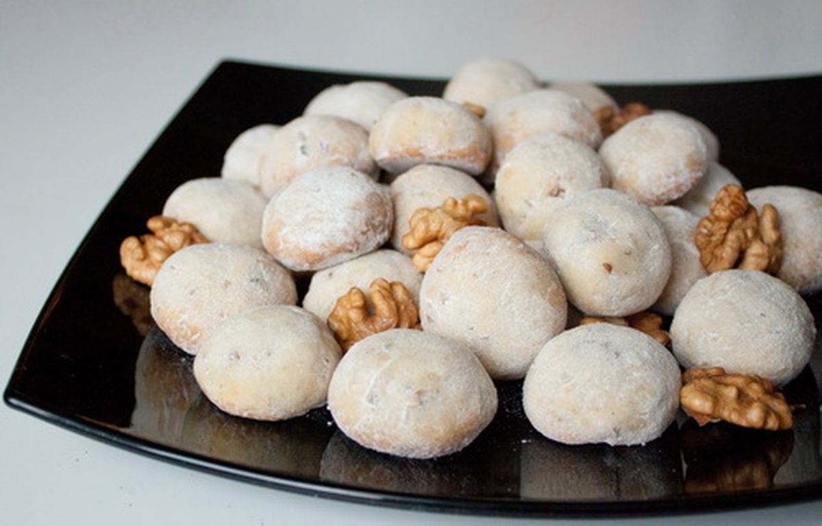 Рецепт орехового печенья "Снежки"