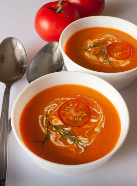 Рецепт холодного томатного супа со специями