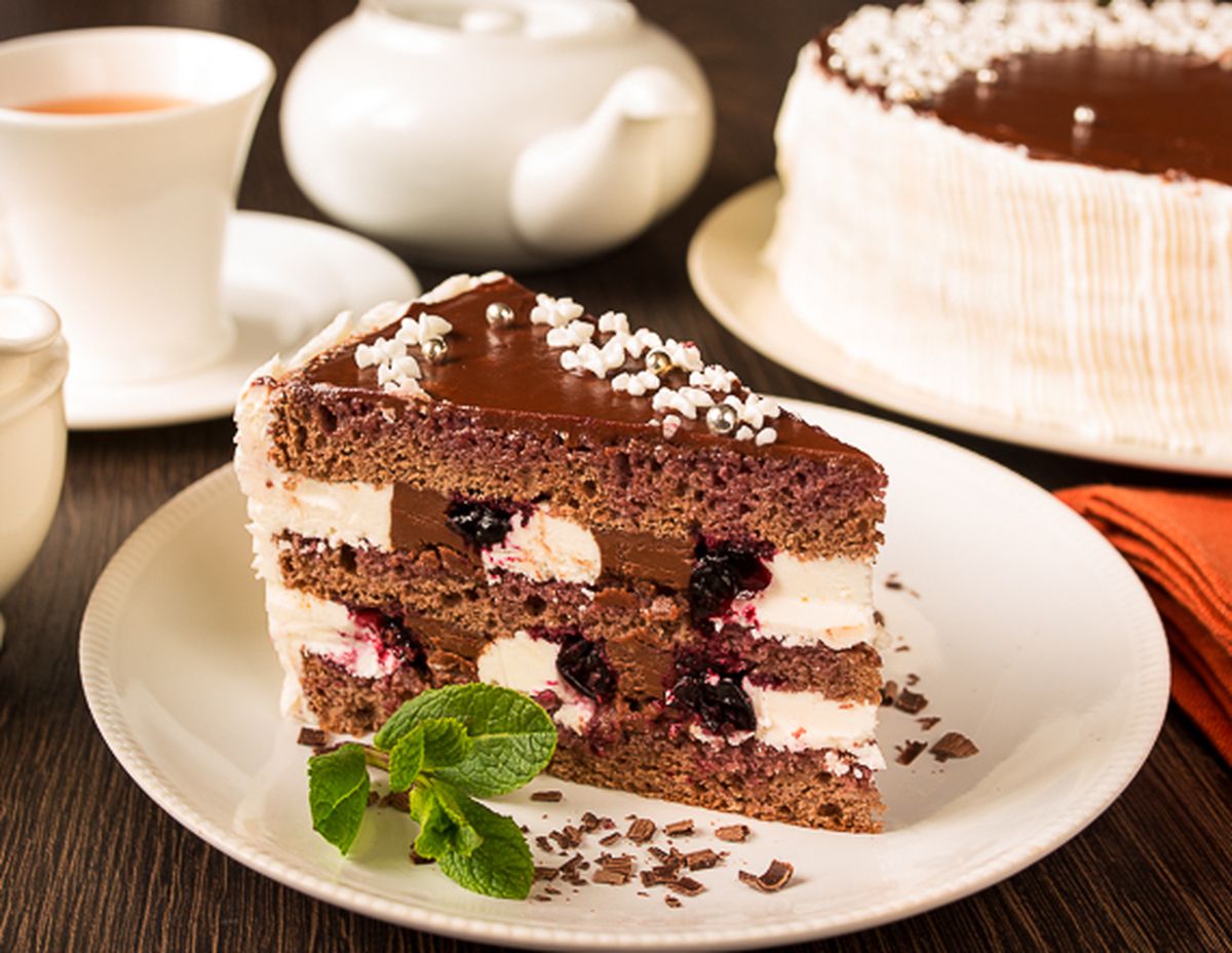 Рецепт торта "Смородина в шоколаде"