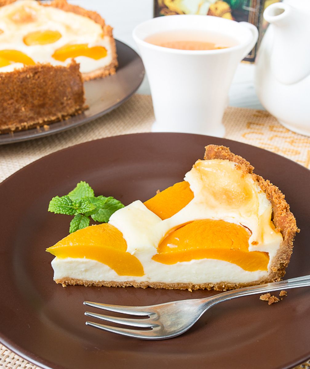 Рецепт заварного пирога с персиками