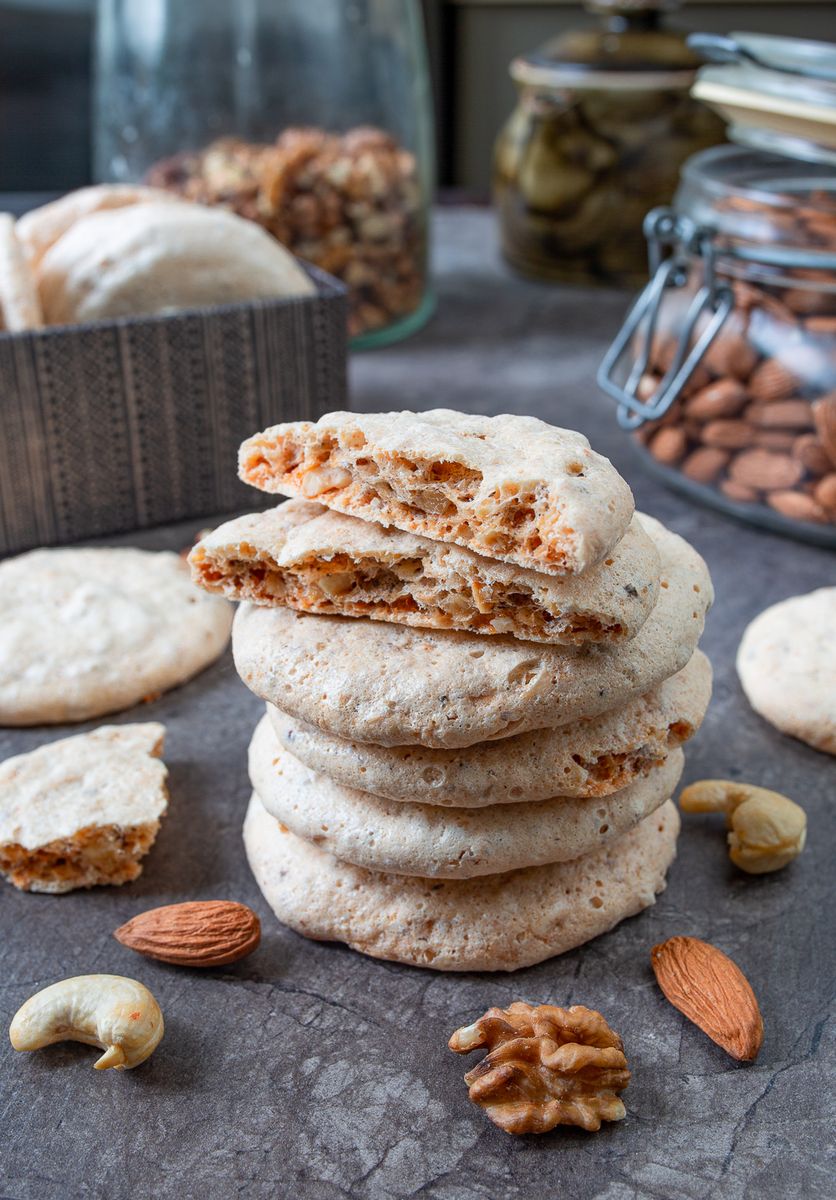Рецепт воздушного орехового печенья на белках