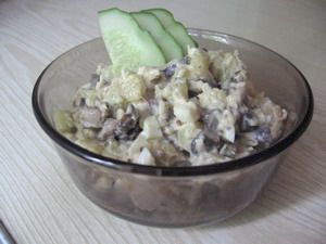 Рецепт салата "Гостиный двор" с грибами