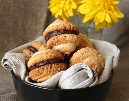 Рецепт миндального печенья с шоколадом