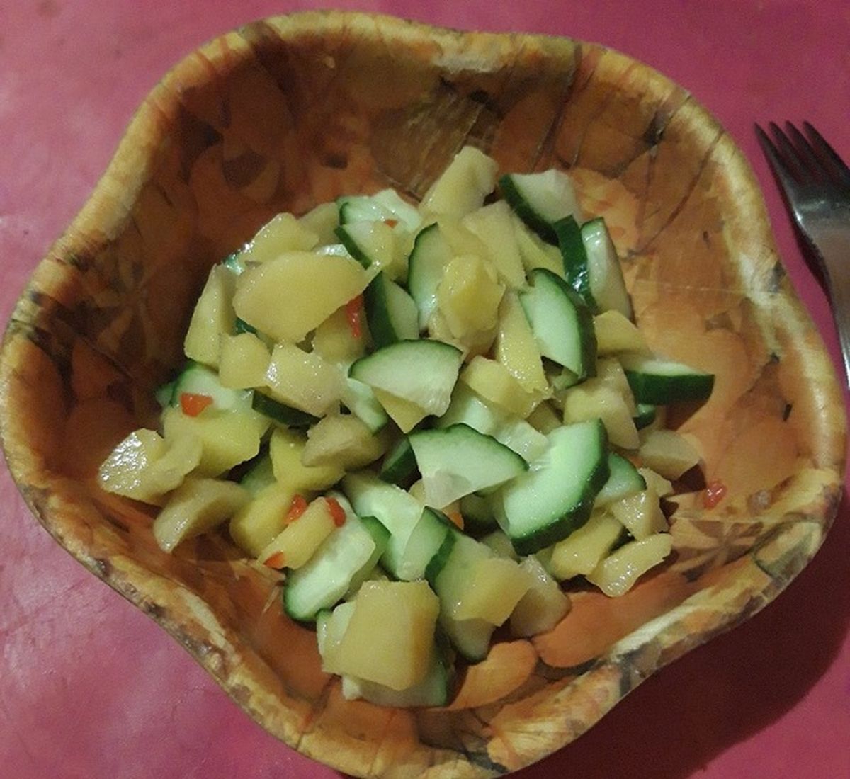Тайский салат из манго и огурца.jpg