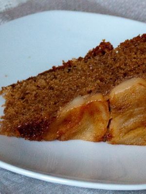 Имбирно-грушевый пирог-перевертыш