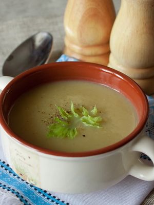 Крем-суп из стеблевого сельдерея с картофелем