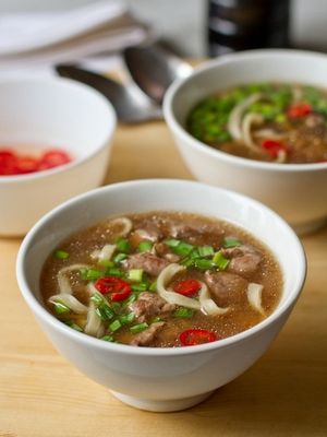 Утиный суп с лапшой в азиатском стиле